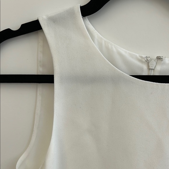 3PK Club Monaco Stylish Women's Tank Top Set - Picture 3 of 13